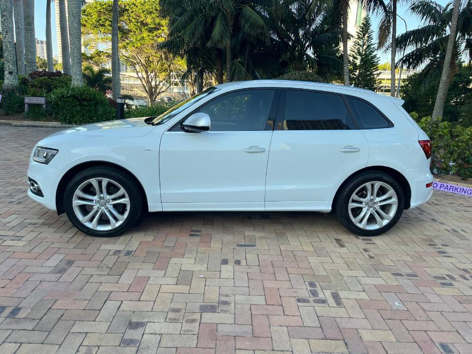 Audi SQ57.jpg